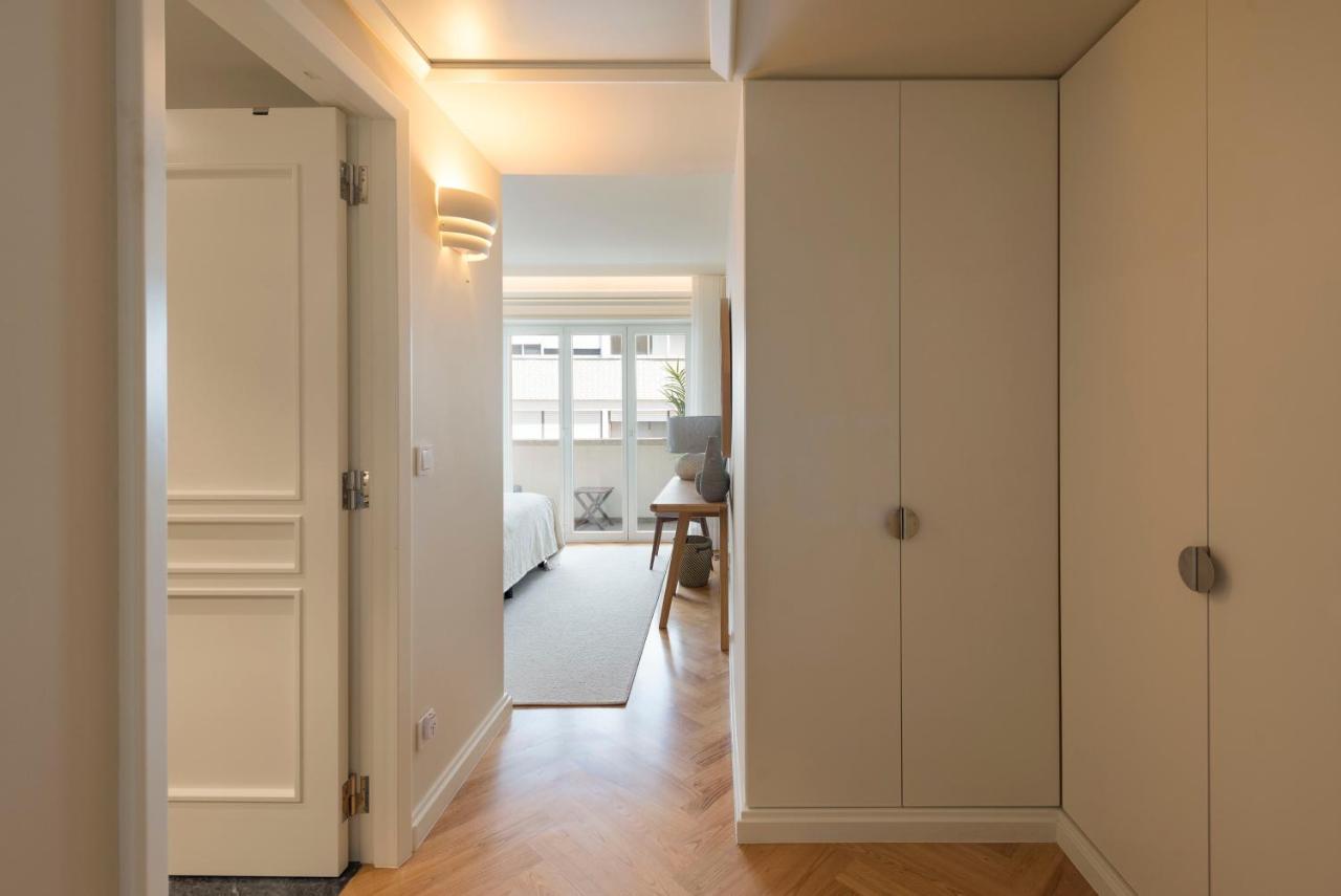 Emporium Deluxe 3Br Apartment W/ Private Parking By Lovelystay Porto Eksteriør billede