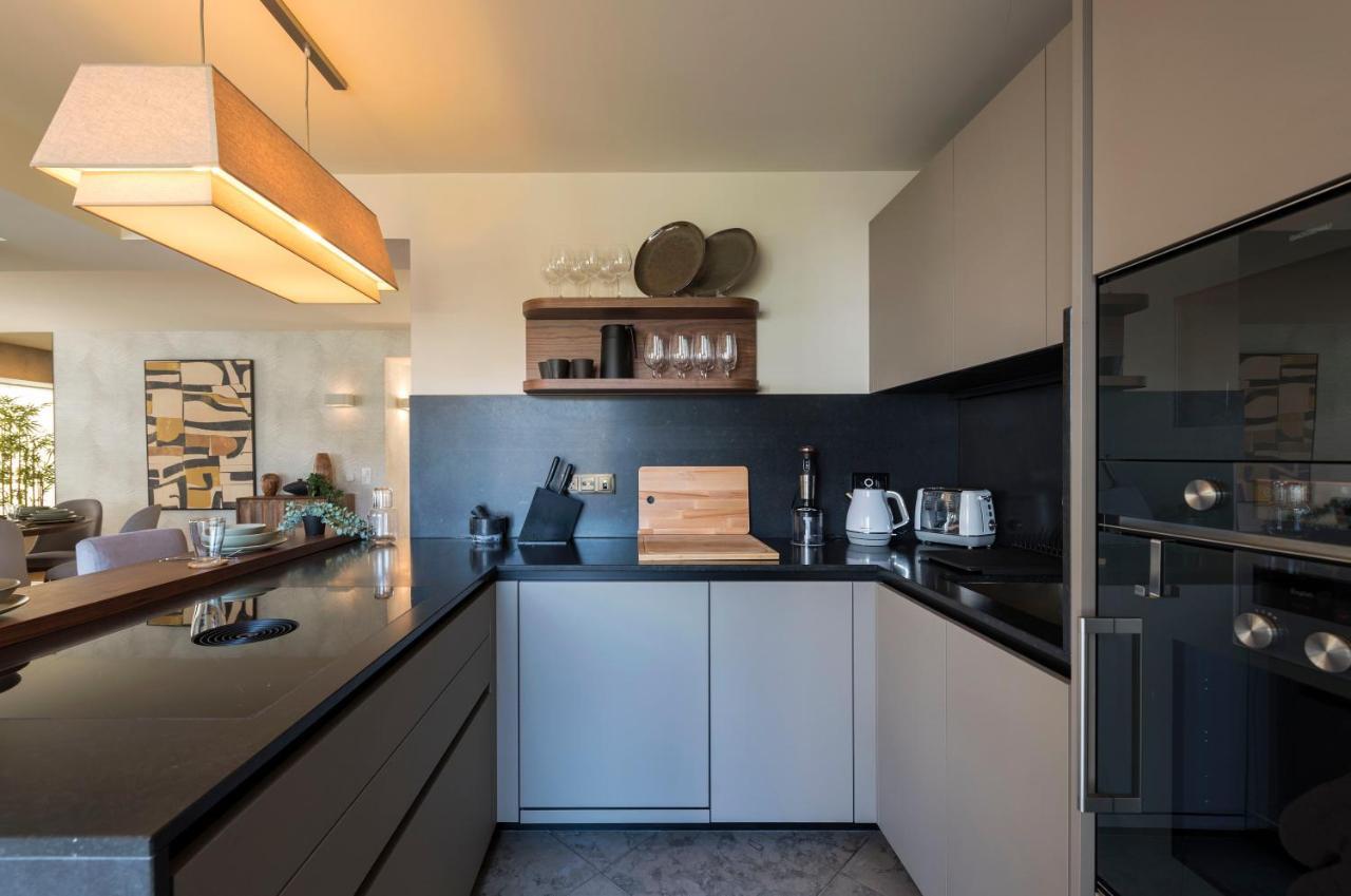 Emporium Deluxe 3Br Apartment W/ Private Parking By Lovelystay Porto Eksteriør billede