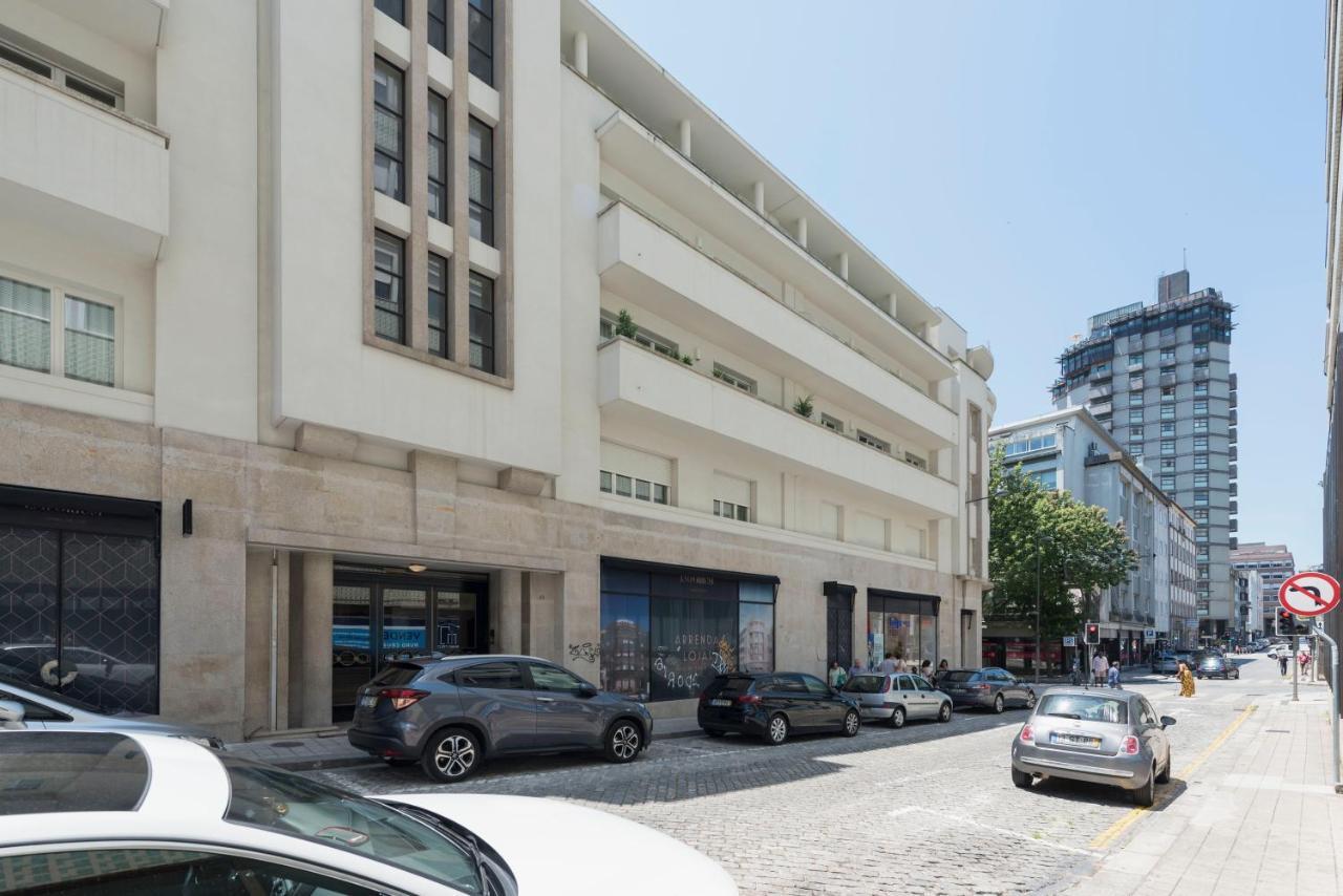 Emporium Deluxe 3Br Apartment W/ Private Parking By Lovelystay Porto Eksteriør billede