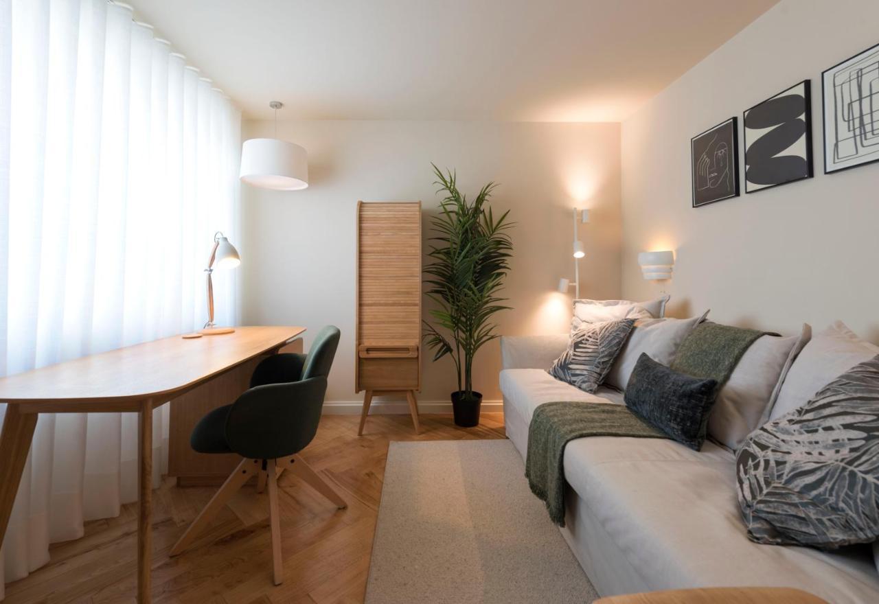 Emporium Deluxe 3Br Apartment W/ Private Parking By Lovelystay Porto Eksteriør billede