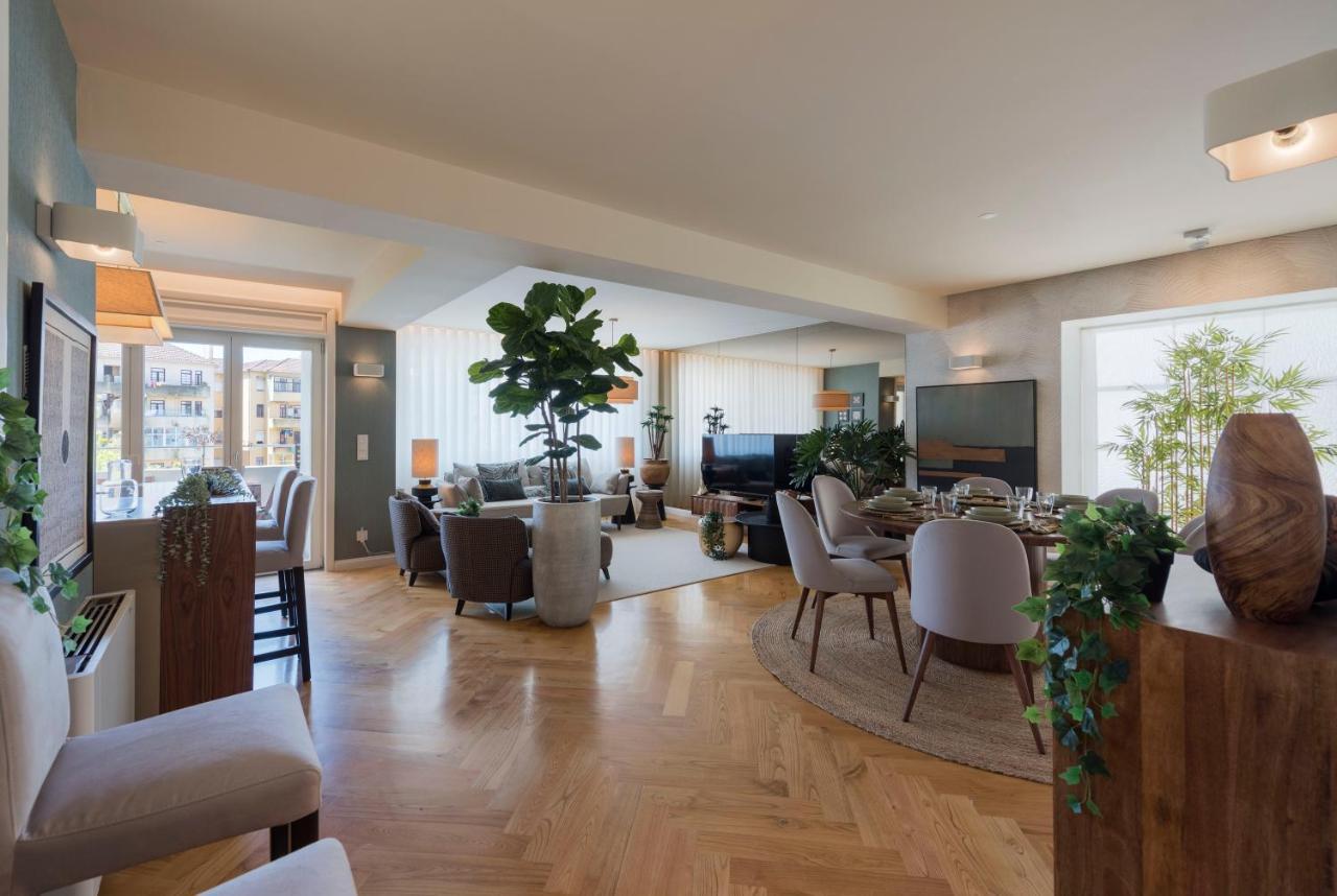 Emporium Deluxe 3Br Apartment W/ Private Parking By Lovelystay Porto Eksteriør billede